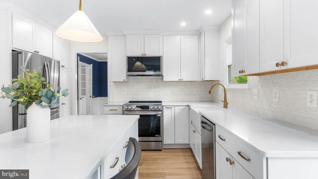 Photo of 1728 MAYFAIR PLACE