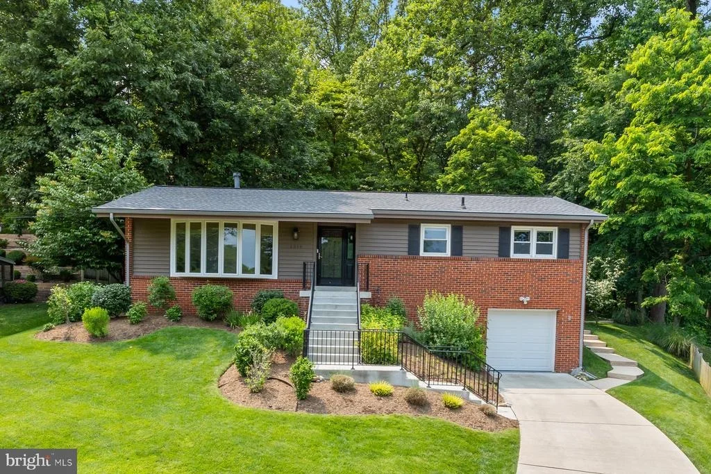 Photo of 1316 SARAH DRIVE