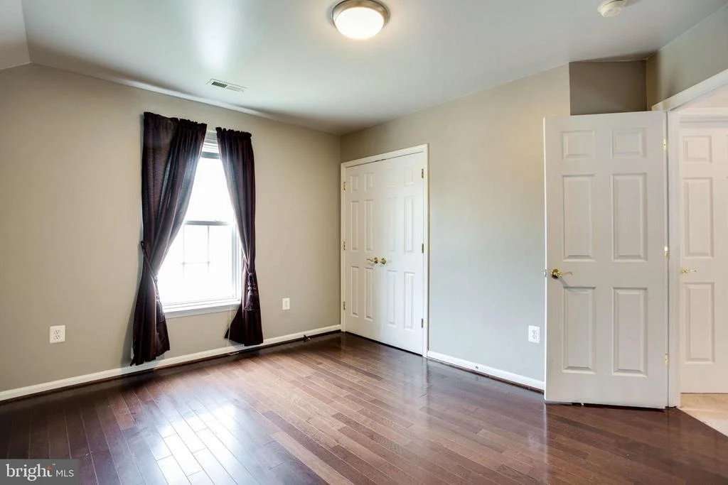 Photo of 9209 RAINBOW FALLS DRIVE