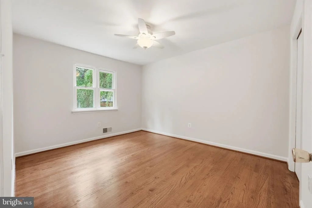 Photo of 14204 PICCADILLY ROAD
