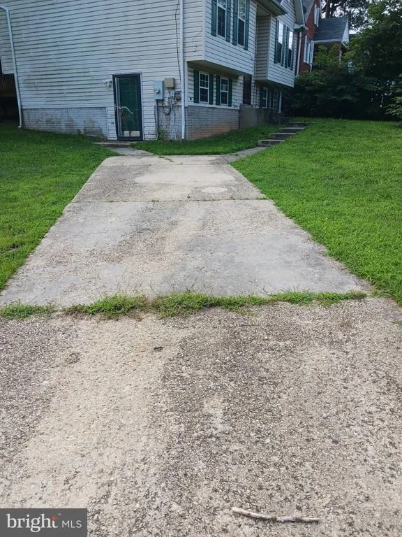 Photo of 6101 CENTRAL AVENUE