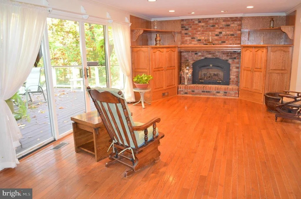 Photo of 7990 WHITTING DRIVE