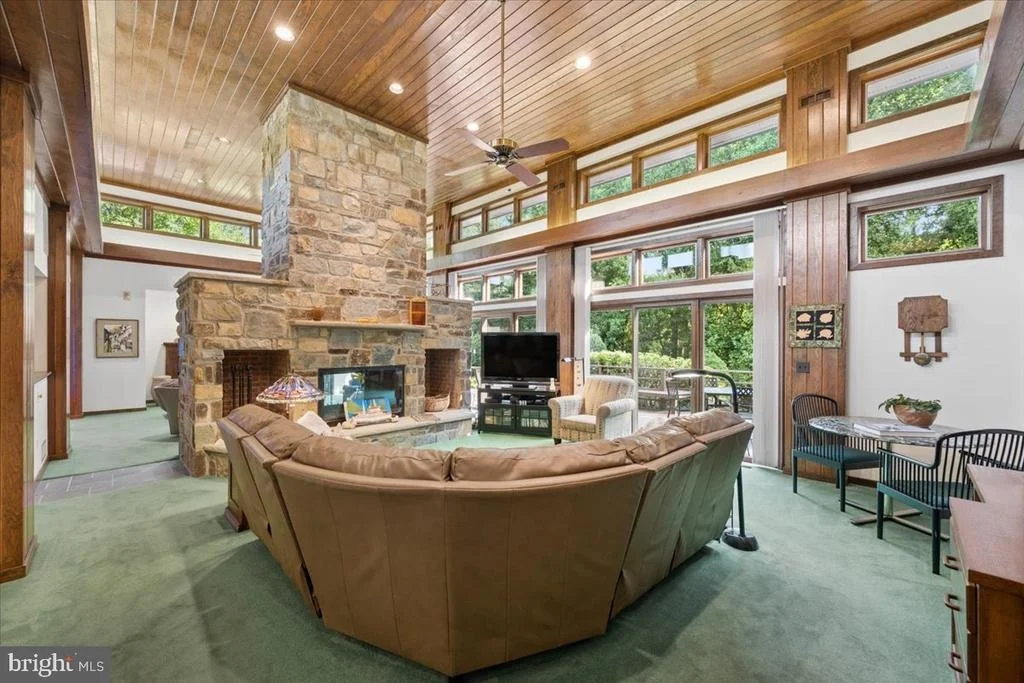 Photo of 17026 BARN RIDGE DRIVE