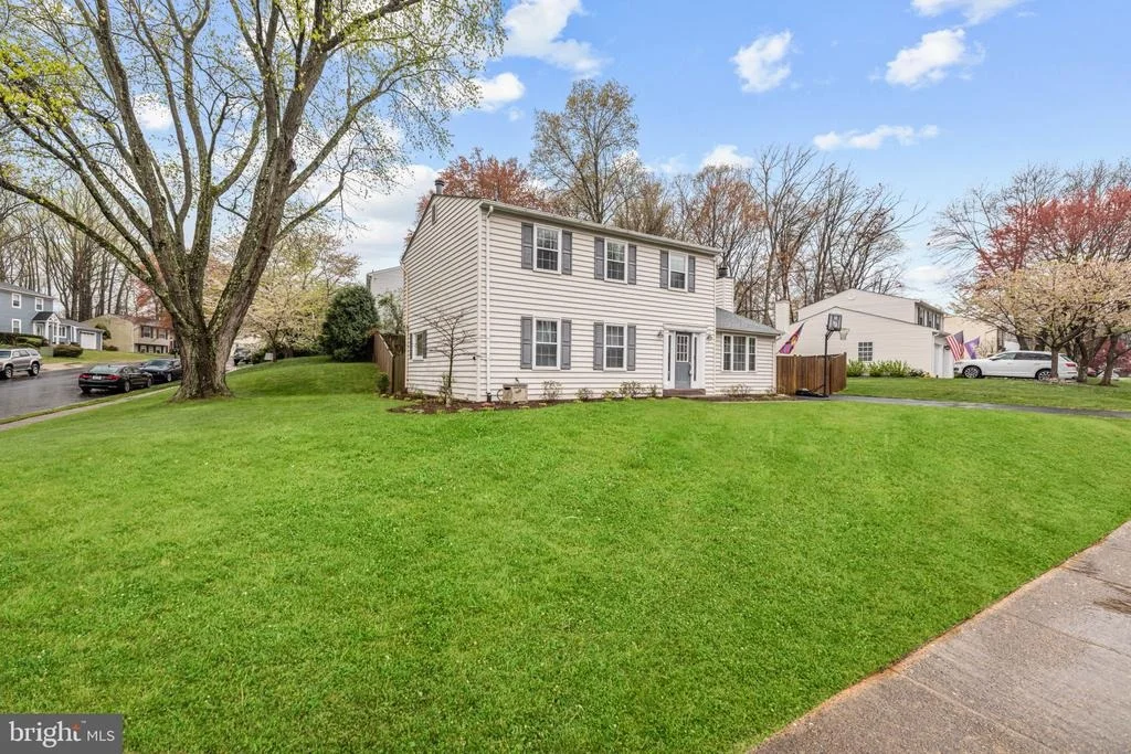 Photo of 9757 TURNBUCKLE DRIVE