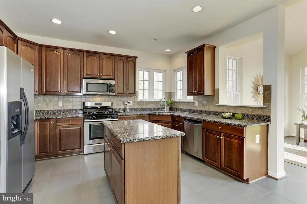 Photo of 7585 LINDBERG DRIVE