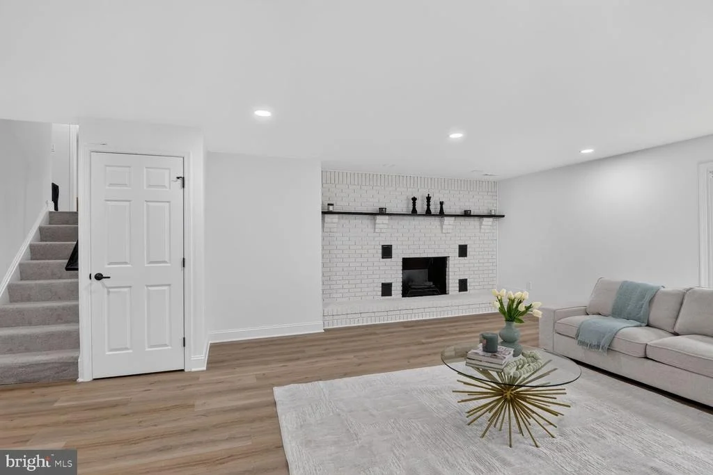 Photo of 12300 LISBOROUGH ROAD