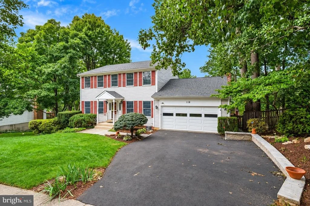 Photo of 118 SUMMIT HALL ROAD