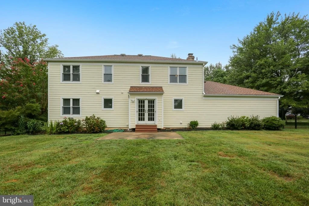 Photo of 15209 DONNA DRIVE