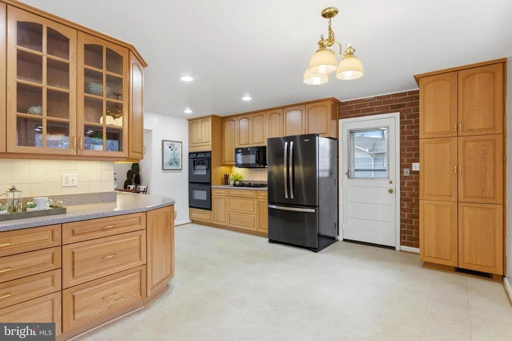 Photo of 11705 DEVILWOOD COURT