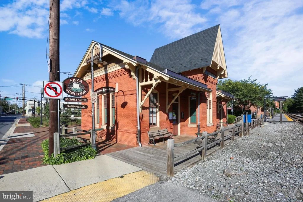 Photo of 205 TULIP DRIVE