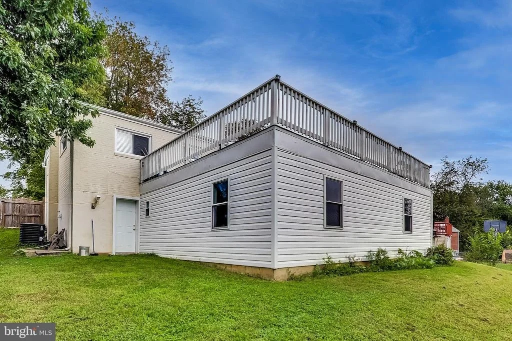 Photo of 13304 DAUPHINE STREET
