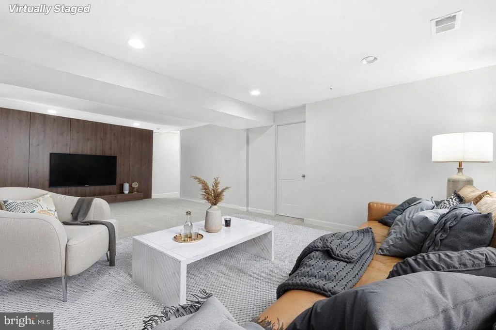 Photo of 9411 PIAFFE CIRCLE