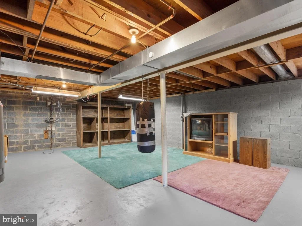 Photo of 19509 DUBARRY DRIVE