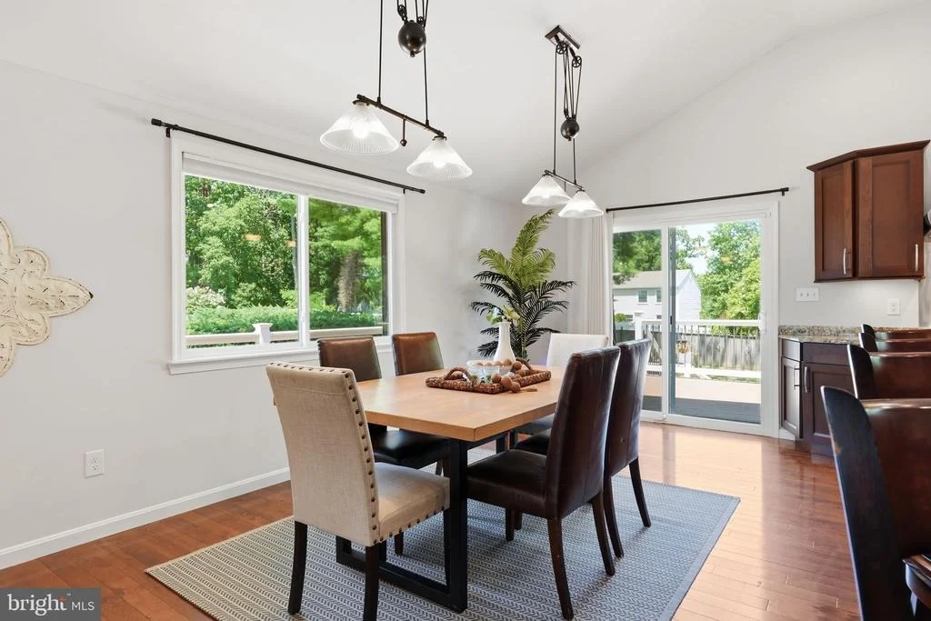 Photo of 490 ELEANOR LANE