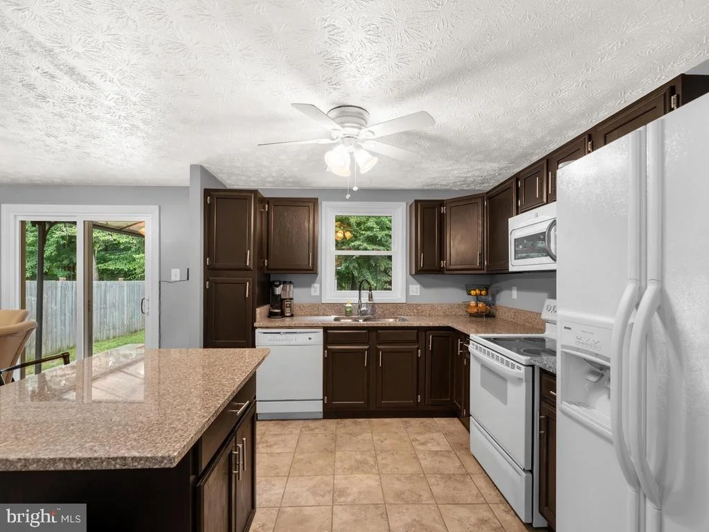 Photo of 8726 FAIRHAVEN PLACE