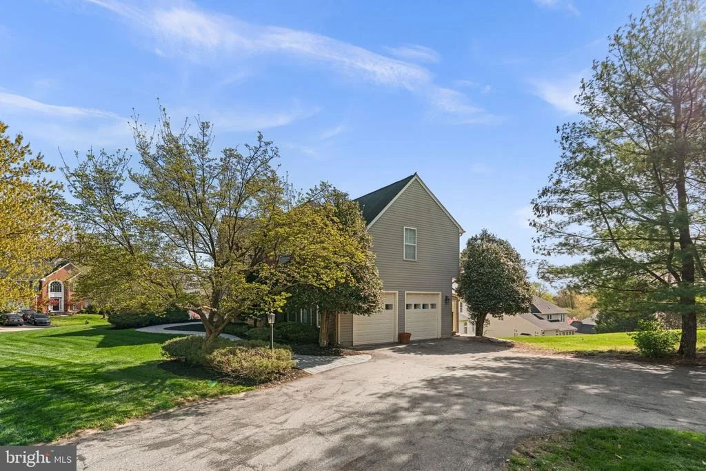 Photo of 15307 RIDING PATH COURT