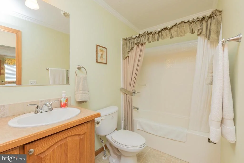 Photo of 14719 PAN AM AVENUE
