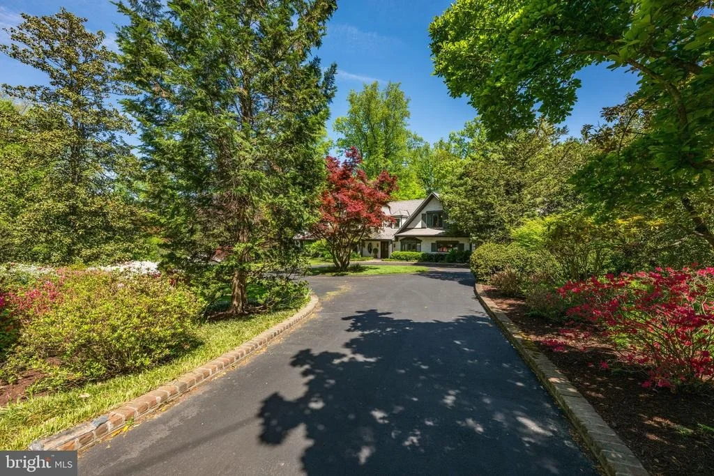 Photo of 7019 ARMAT DRIVE