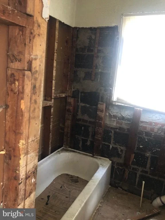 Photo of 4104 TORQUE STREET