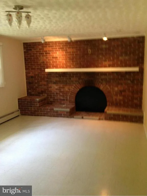 Photo of 901 ANNMORE DRIVE