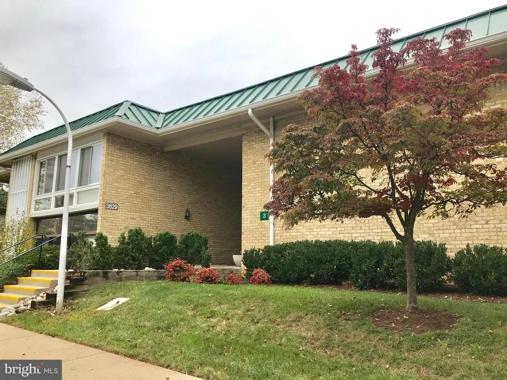 Photo of Unit 31C at 3629 GLEN EAGLES DRIVE