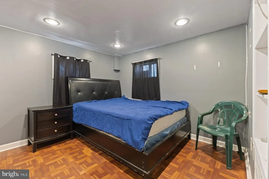 Photo of 815 EASTERN AVENUE