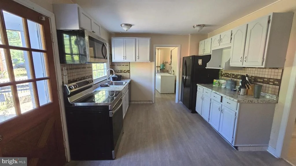 Photo of 185 SOMERSET DRIVE