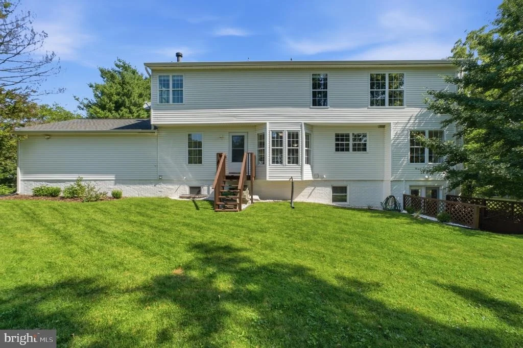 Photo of 120 AMBERLEIGH DRIVE