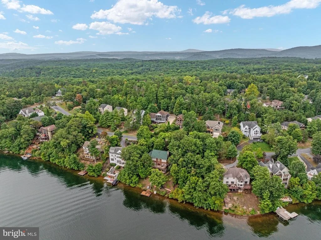 Photo of 111 WATERSIDE LANE