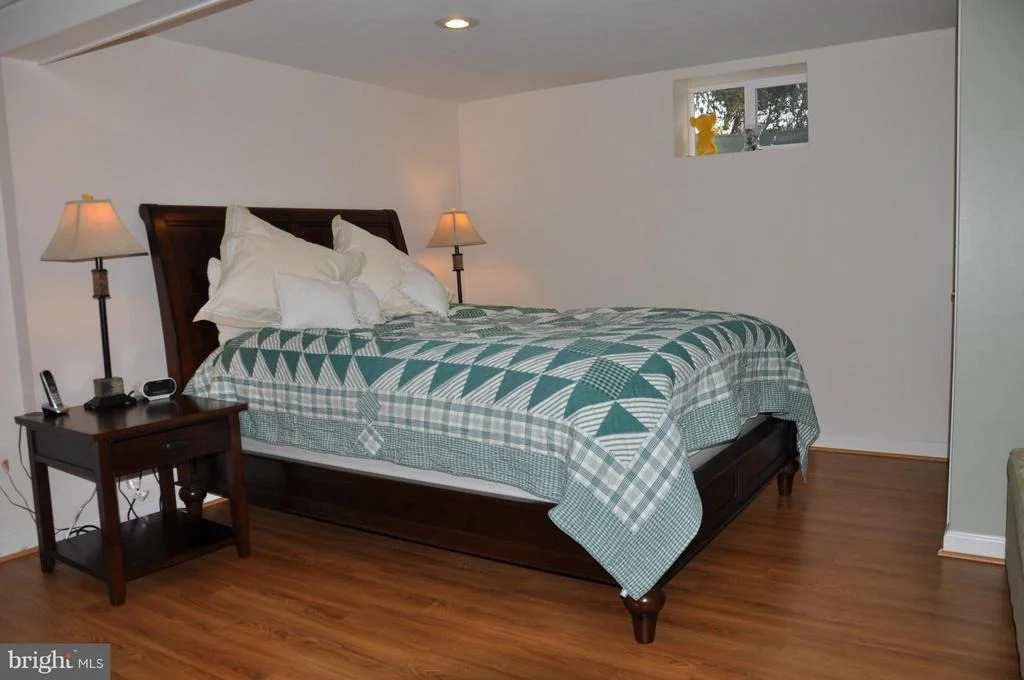 Photo of 9820 WARTHEN DRIVE