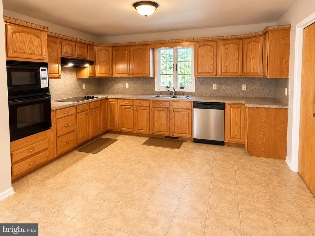 Photo of 23719 HENRY ROAD