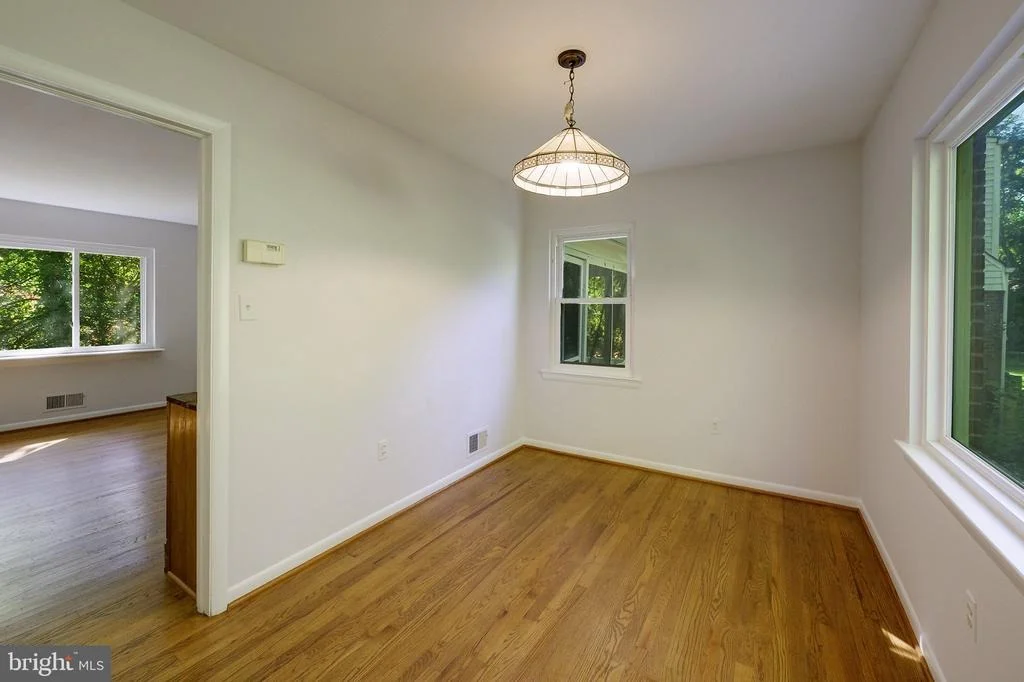 Photo of 3 LAKESIDE DRIVE