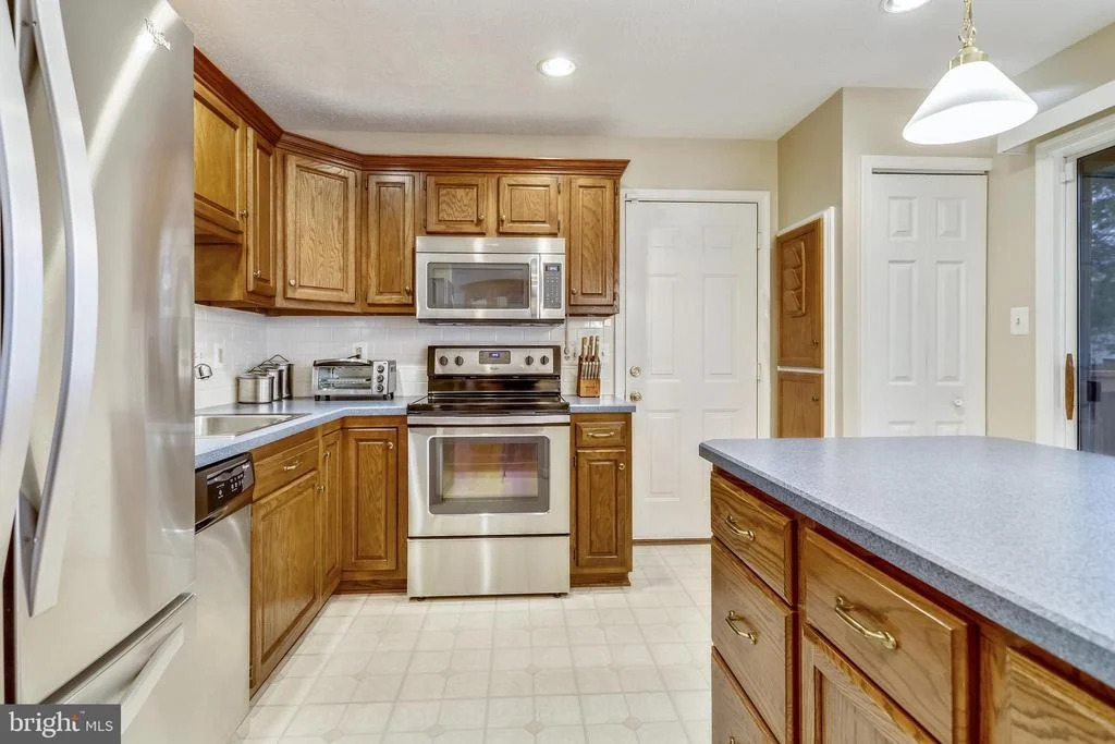 Photo of 9359 HIDDEN SPRING DRIVE