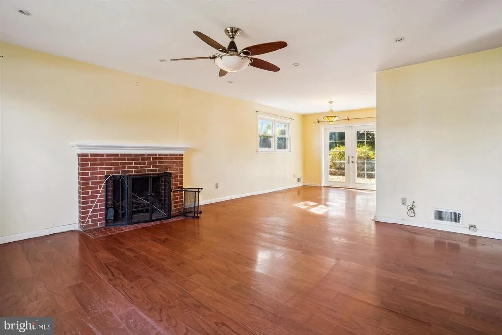 Photo of 5406 NUTTING DRIVE