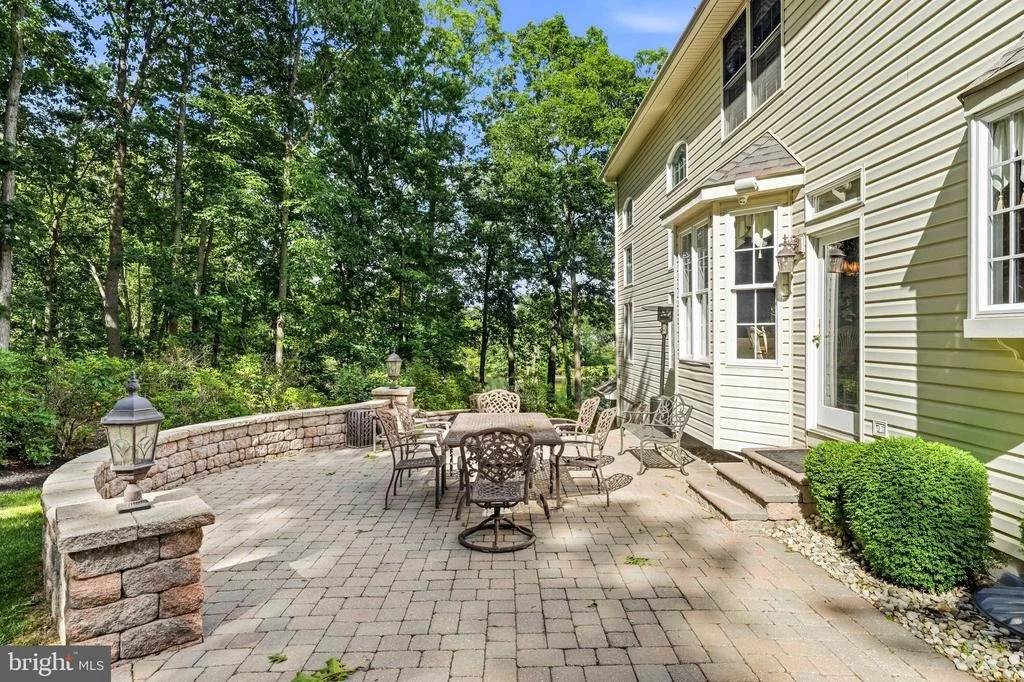 Photo of 25 FOX TAIL COURT