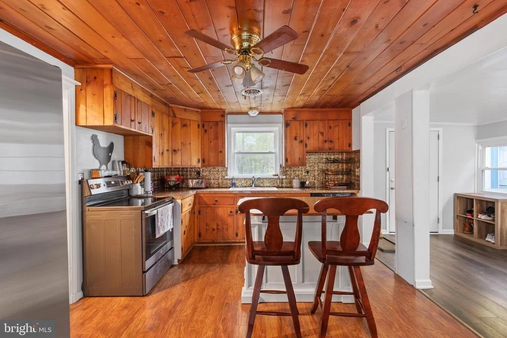 Photo of 322 HOLLOW ROAD