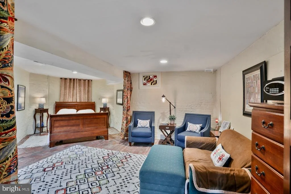 Photo of 521 ELM STREET