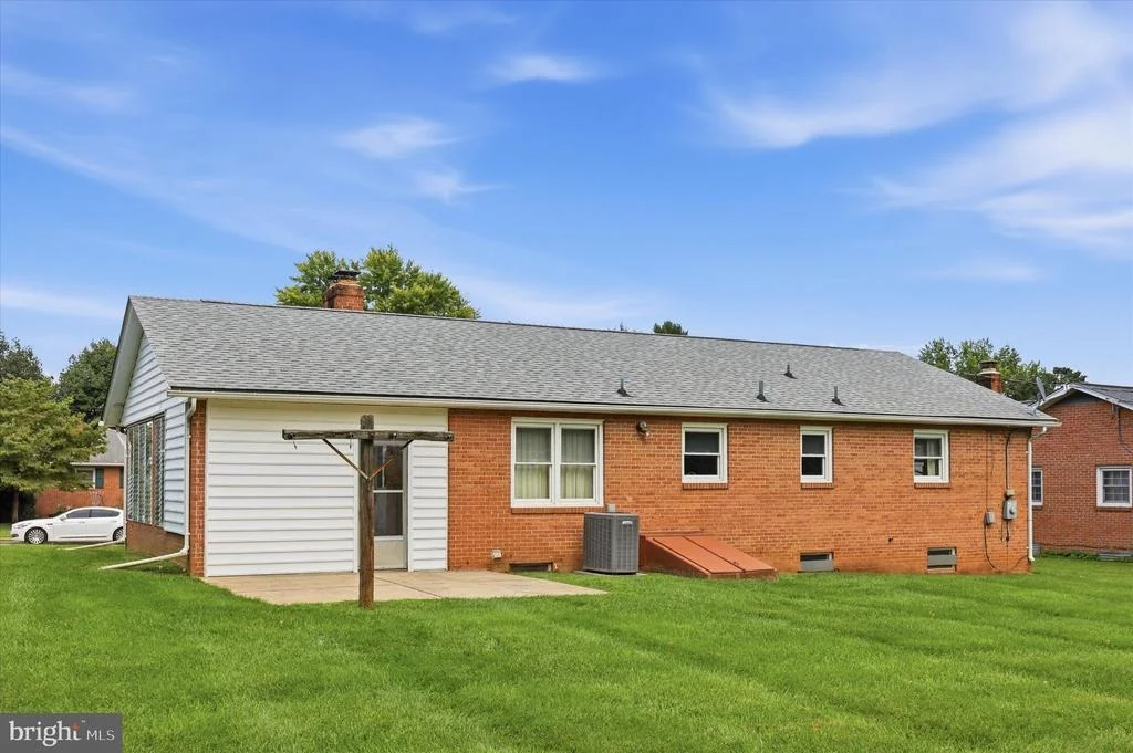 Photo of 227 WYNGATE DRIVE