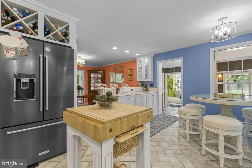 Photo of 9105 DUNLOGGIN ROAD