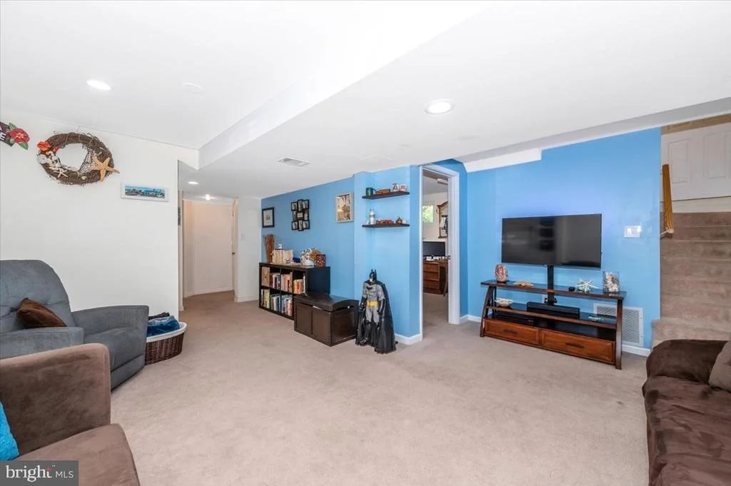 Photo of 10113 DAY AVENUE