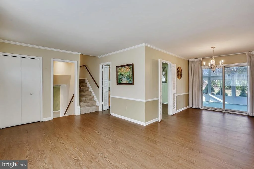 Photo of 9109 ROUNDLEAF WAY