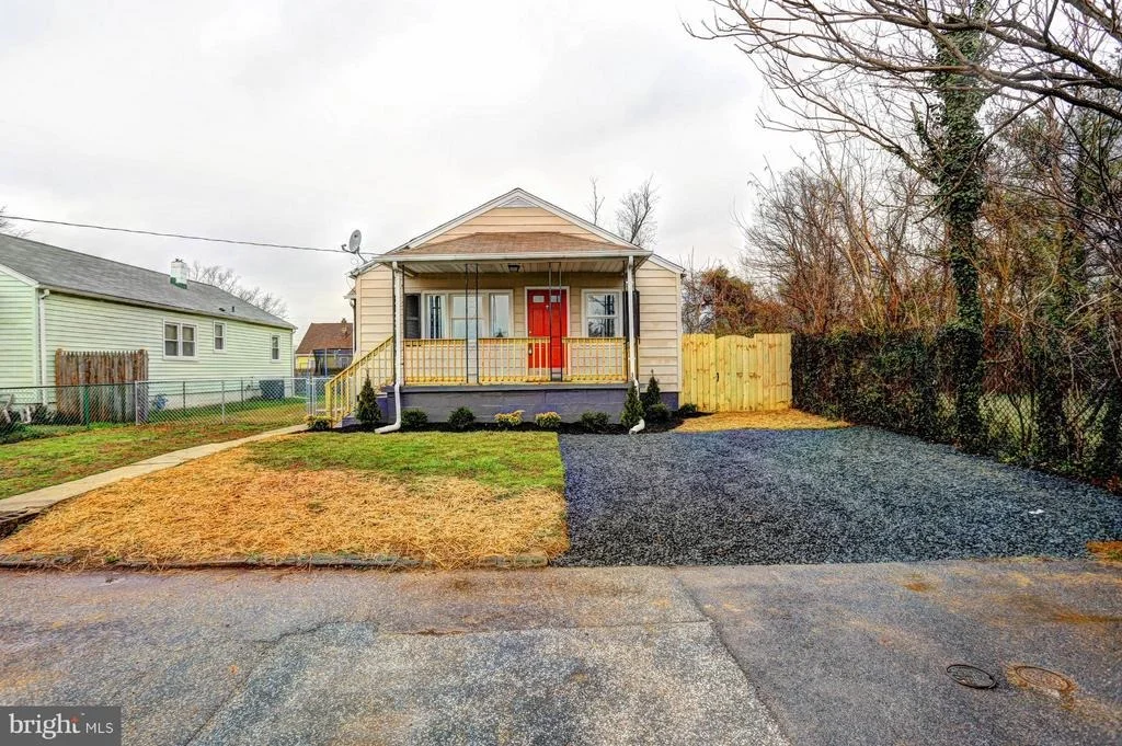 Photo of 516 HOLY CROSS ROAD