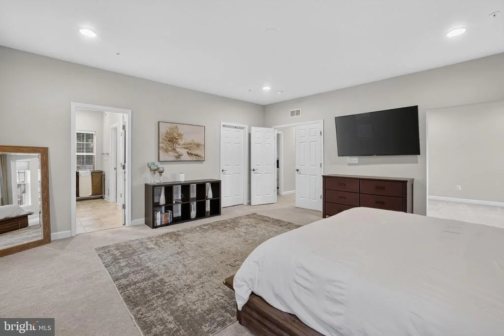 Photo of 6004 HUNT WEBER DRIVE