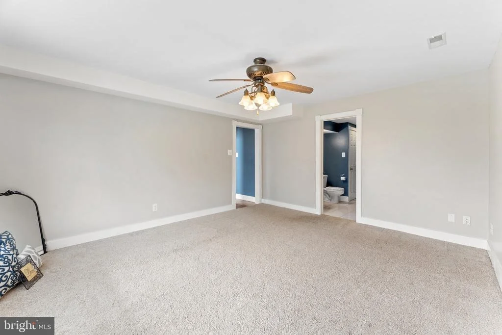 Photo of 18499 AUBURN ROAD