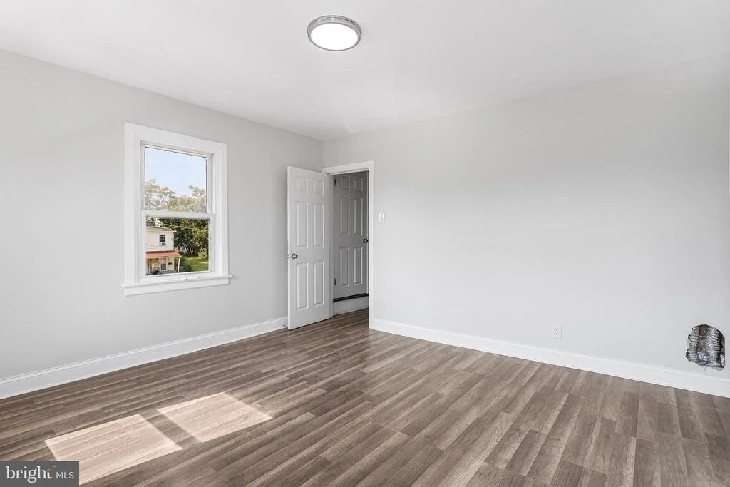 Photo of 623 W 3RD STREET W