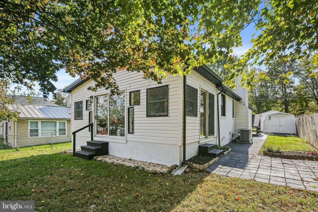 Photo of 515 FREYS ROAD