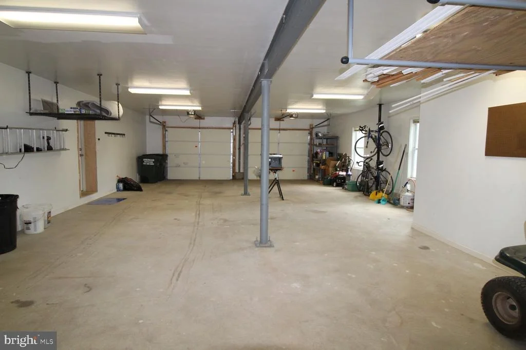 Photo of 10311 LOMOND DRIVE