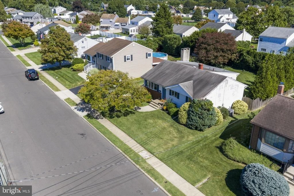 Photo of 146 GARY DRIVE