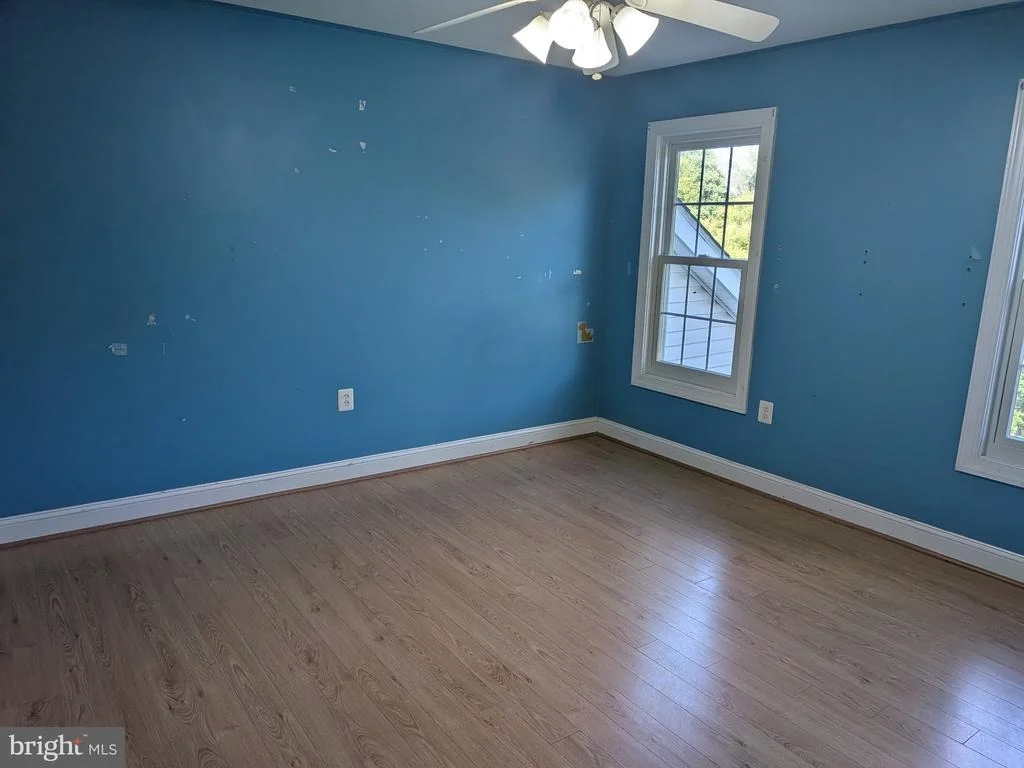 Photo of 823 WOODCREST LOOP