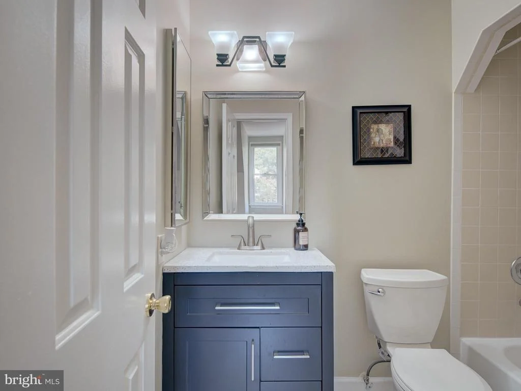 Photo of 11769 HOLLYVIEW DRIVE
